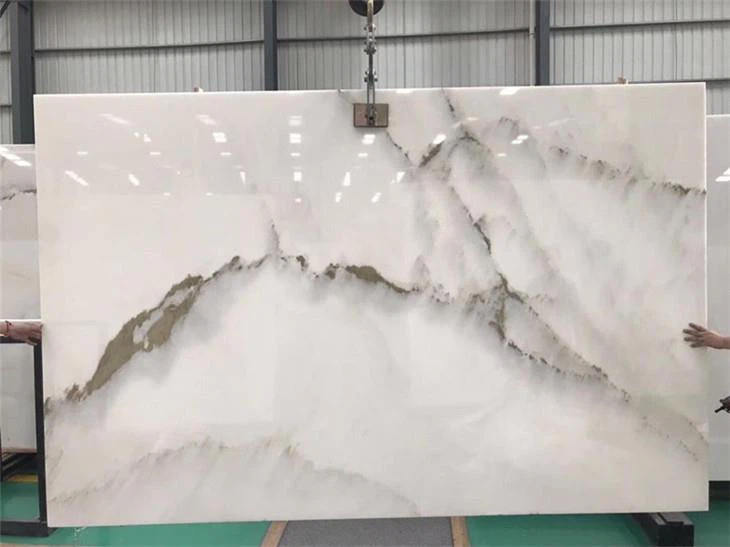 Sotish uchun oq marmar tosh